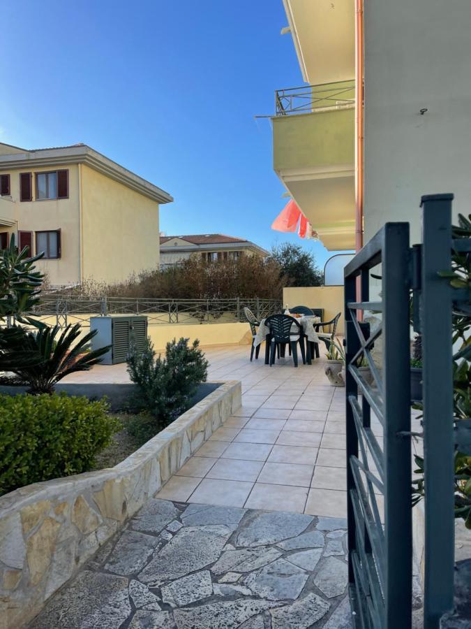 Sunway Luxury Apartments 2 Альгеро Экстерьер фото