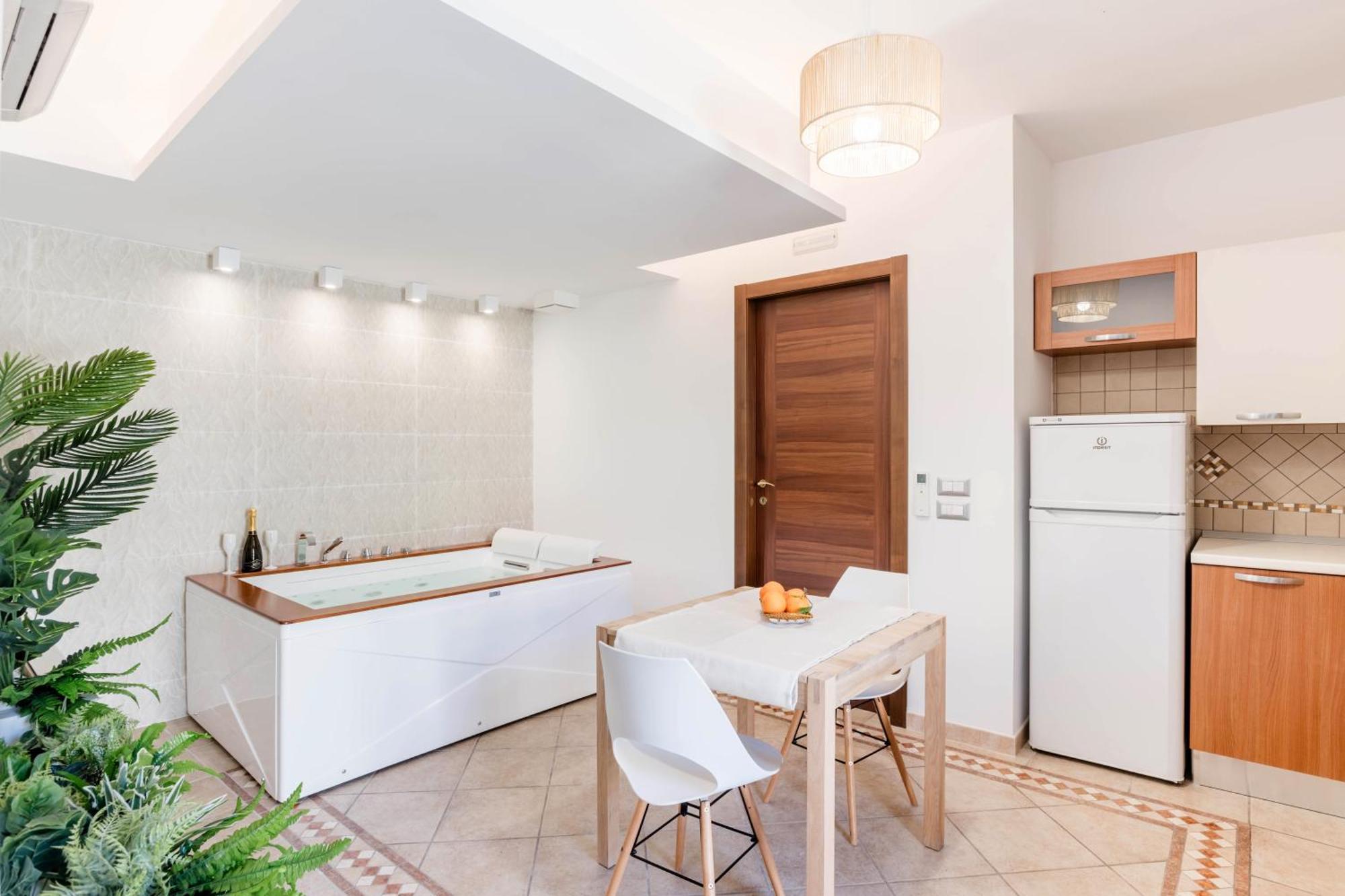 Sunway Luxury Apartments 2 Альгеро Экстерьер фото